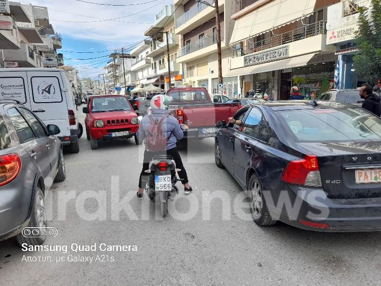 Kυκλοφοριακό κομφούζιο αυτή την ώρα στις Μοίρες