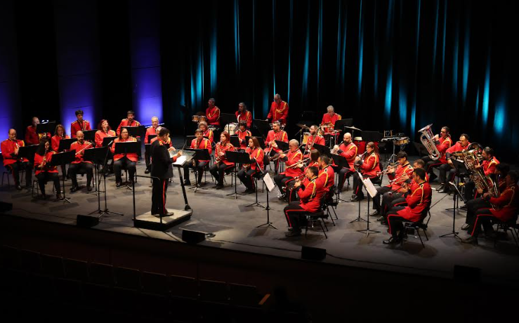 Με τις μελωδίες της Φιλαρμονικής του Δήμου Ηρακλείου η φωταγώγηση του Χριστουγεννιάτικου δένδρου του Πολιτιστικού Συνεδριακού Κέντρου Ηρακλείου