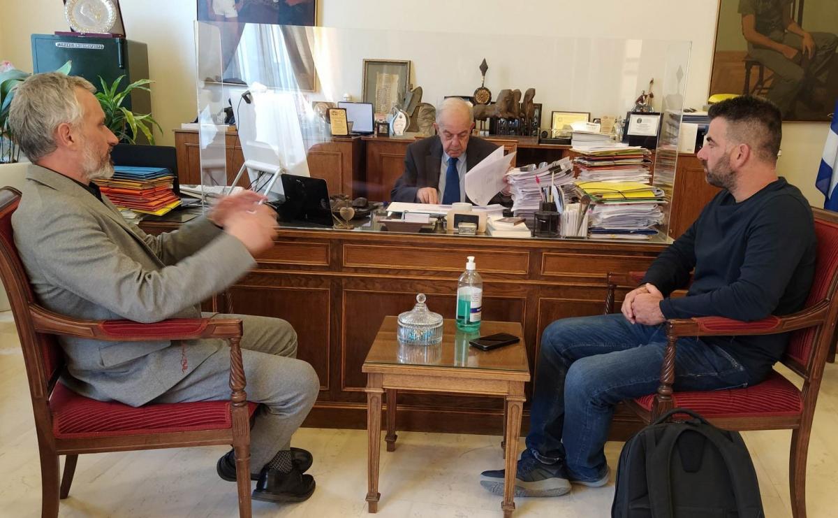Υπογραφή σύμβασης για ασφαλτοστρώσεις στη Νέα Αλικαρνασσό (pic) 3 Υπογραφή σύμβασης για ασφαλτοστρώσεις στη Νέα Αλικαρνασσό (pic)