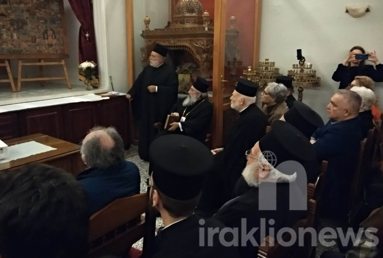 Πλήθος κόσμου στην παρουσίαση βιβλίου... Ενός μοναδικού κειμηλίου! (Pics)