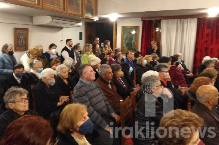Πλήθος κόσμου στην παρουσίαση βιβλίου... Ενός μοναδικού κειμηλίου! (Pics)