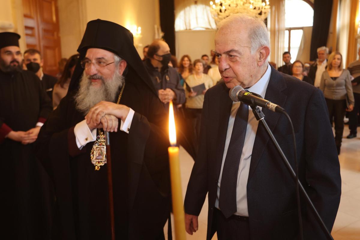 Κοινή εκδήλωση κοπής πρωτοχρονιάτικης πίτας στη Λότζια από Περιφέρεια Κρήτης και Δήμο (pics) 8 Κοινή εκδήλωση κοπής πρωτοχρονιάτικης πίτας στη Λότζια από Περιφέρεια Κρήτης και Δήμο (pics)