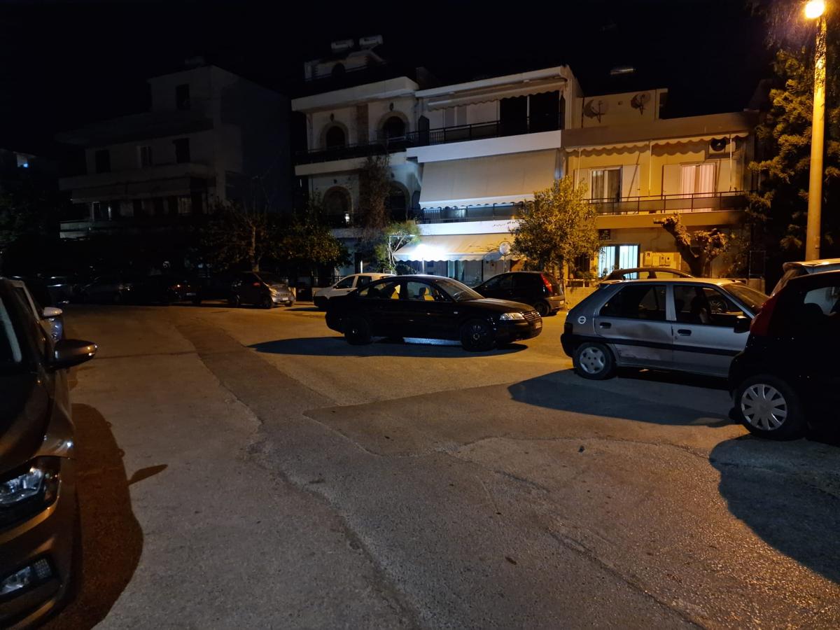 Ηράκλειο: «Άμυαλος» οδηγός πάρκαρε πάνω σε στροφή, αδιαφορώντας για τα... πάντα! 3 Ηράκλειο: «Άμυαλος» οδηγός πάρκαρε πάνω σε στροφή, αδιαφορώντας για τα... πάντα!