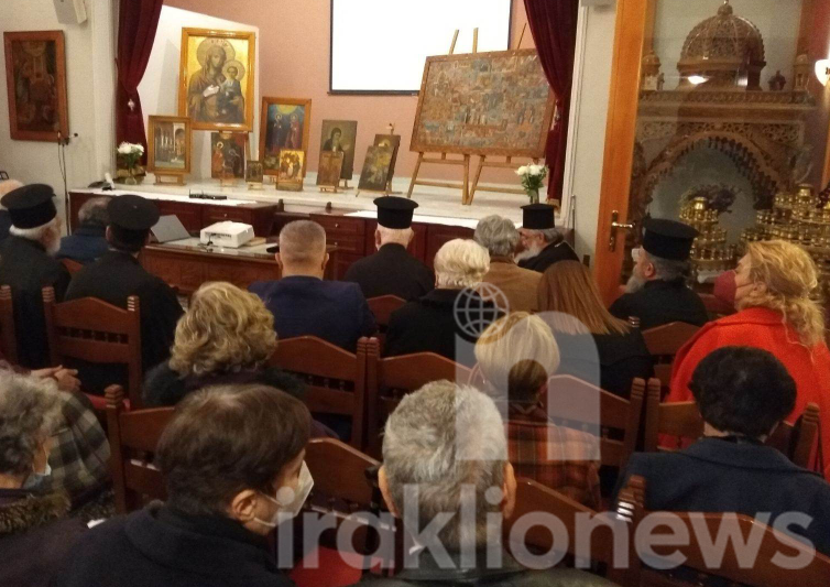 Πλήθος κόσμου στην παρουσίαση βιβλίου... Ενός μοναδικού κειμηλίου! (Pics)