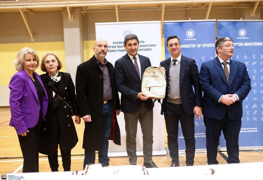 Σε λίγους μήνες έτοιμο το 3ο κλειστό τύπου «θόλου» και η επαναλειτουργία της Ολυμπιακής πισίνας στο Ολυμπιακό Χωριό! (pics)