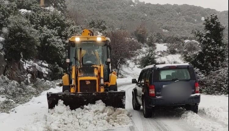 Σε κατάσταση ετοιμότητας οι εταιρείες μηχανημάτων έργου για ενδεχόμενο χιονιά