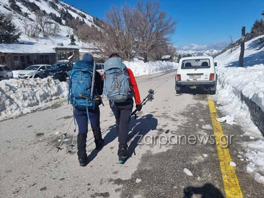 "Πήραν τα βουνά" οι Χανιώτες για να απολαύσουν τα χιόνια (pics)
