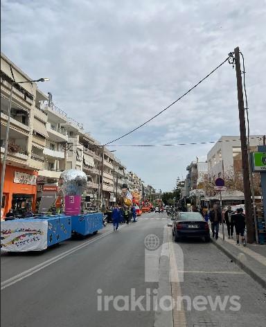Προετοιμάζεται το Ρέθυμνο για το ξέφρενο Καρναβάλι! (pics,vid)