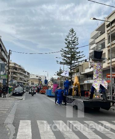 Προετοιμάζεται το Ρέθυμνο για το ξέφρενο Καρναβάλι! (pics,vid)