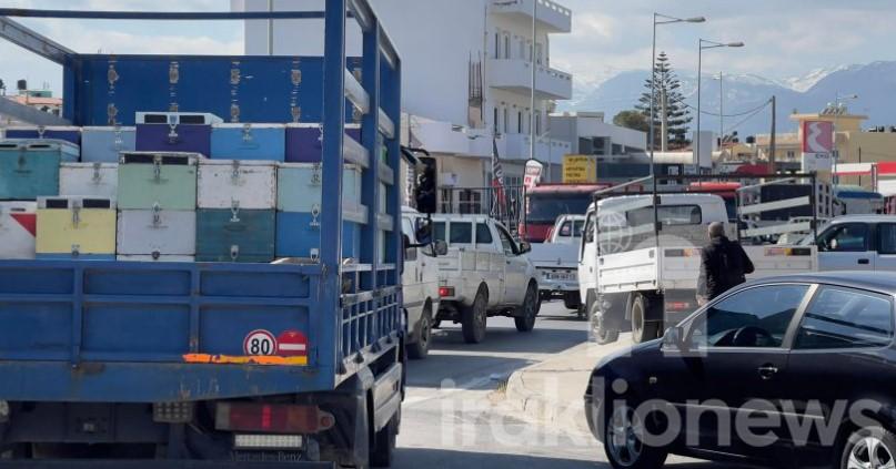 Ηράκλειο: Κινητοποίηση μελισσοκόμων με μηχανοκίνητη πορεία (pics, vid)