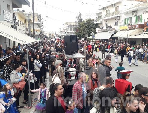 Σε καρναβαλικούς ρυθμούς και το Τυμπάκι! (pics) 6 Σε καρναβαλικούς ρυθμούς και το Τυμπάκι! (pics)