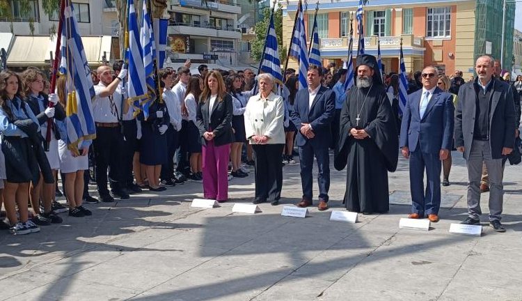 Όλα έτοιμα για την επέτειο της 25ης Μαρτίου 1821 - Κατάθεση στεφάνων στο Μνημείο του Άγνωστου Στρατιώτη