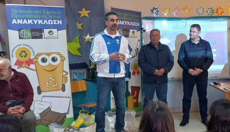 Στο Δημοτικό Σχολείο Γουρνών ο Ολυμπιονίκης Βασίλης Κορνέτας (pics)