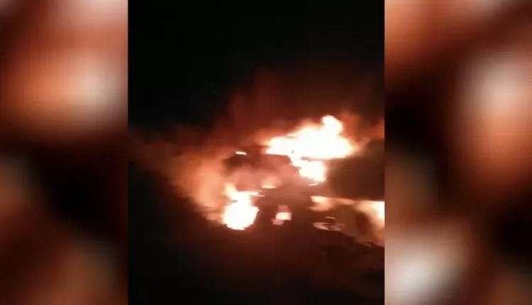 Σοκαριστικό βίντεο: Η στιγμή που βαγόνια τυλίγονται στις φλόγες μετά τη σύγκρουση των τρένων έξω από τη Λάρισα