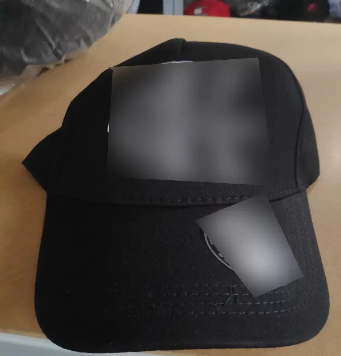 Ηράκλειο: Εντοπίστηκαν 37.000 μαΐμού προϊόντα και 23.000 λίτρα αλκοόλ - Εκατομμύρια ευρώ η ζημιά (pics,vid)