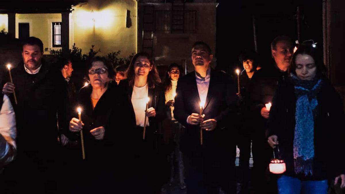 Στην Κέρκυρα για Πάσχα ο Τσίπρας - Παρακολούθησε τον Επιτάφιο σε χωριό του νησιού