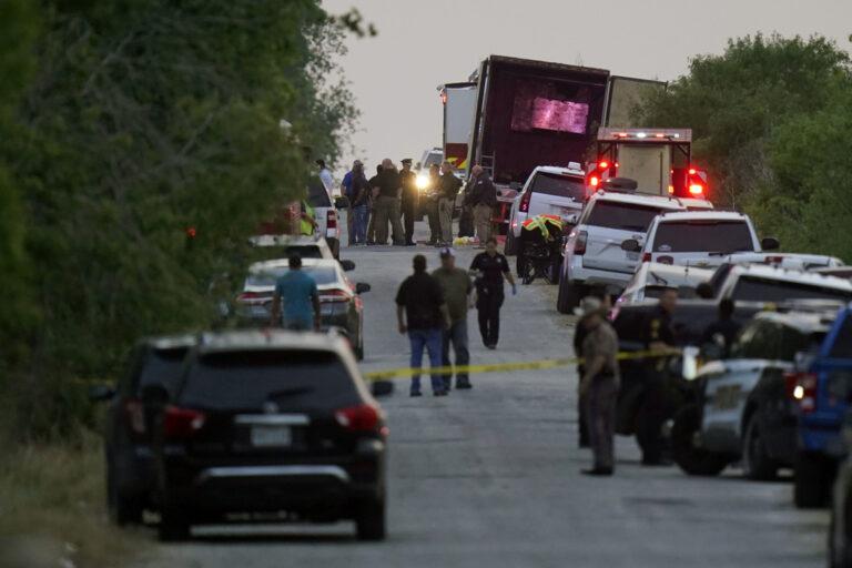 Νέο στο Τέξας: Αυτοκίνητο έπεσε πάνω σε πεζούς