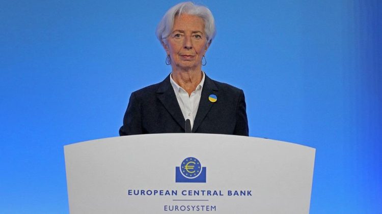 Κατεβάζει «ταχύτητα» η ΕΚΤ – Ανακοίνωσε αύξηση επιτοκίων κατά 25 μονάδες βάσης