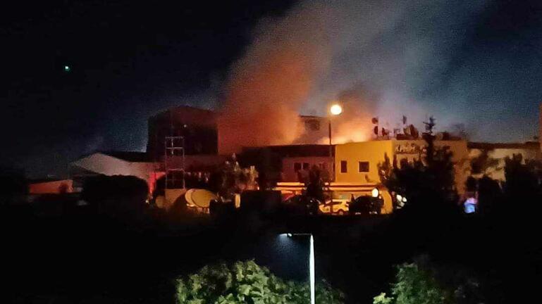 Φωτιά στο Ηράκλειο – Στις φλόγες το πιεστήριο εφημερίδας (pics)