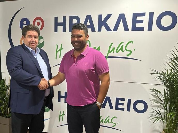 Υποψήφιος με τον Μιχάλη Καραμαλάκη ο Βαγγέλης Πετούσης