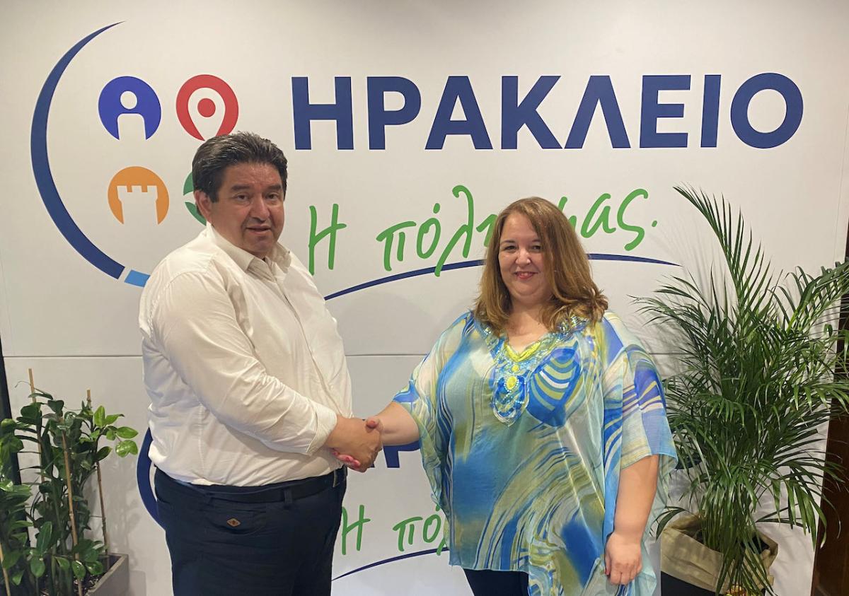Στο πλευρό του Μιχάλη Καραμαλάκη η γιατρός και Πρόεδρος του «Αιματοκρήτη» Ειρήνη Γεργιανάκη