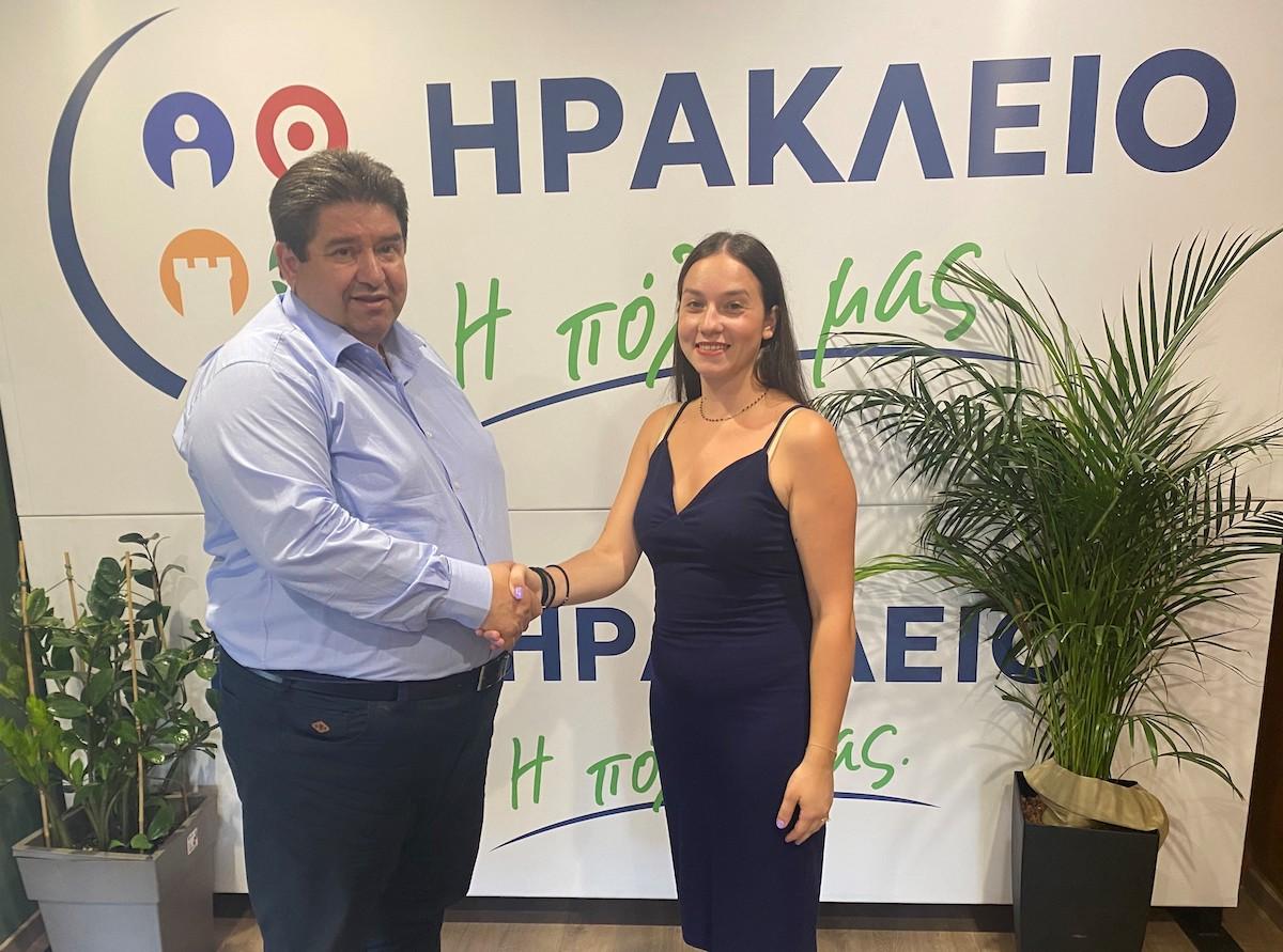 Με τον Μιχάλη Καραμαλάκη η Κατερίνα Καργάκη