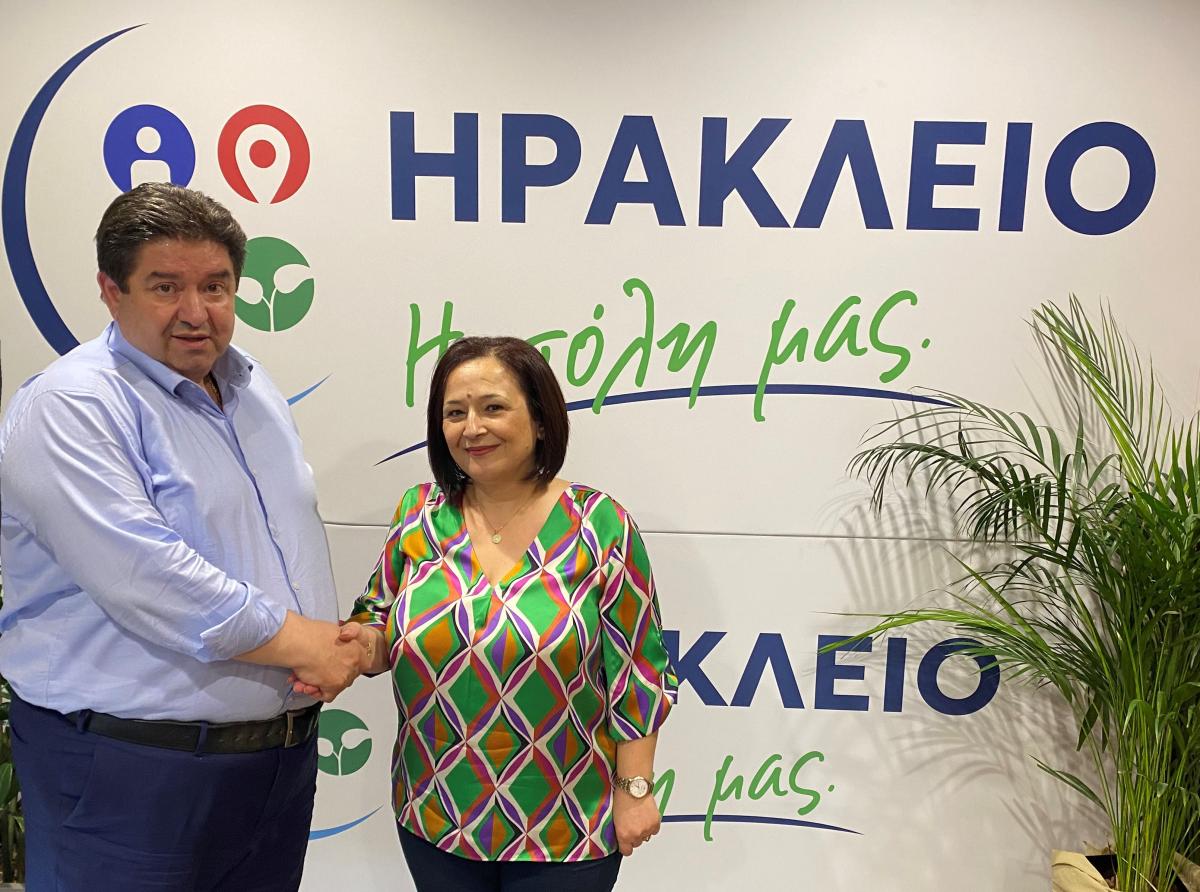 Η γιατρός Καδιανή Νιώτη υποψήφια με τον Μιχάλη Καραμαλάκη