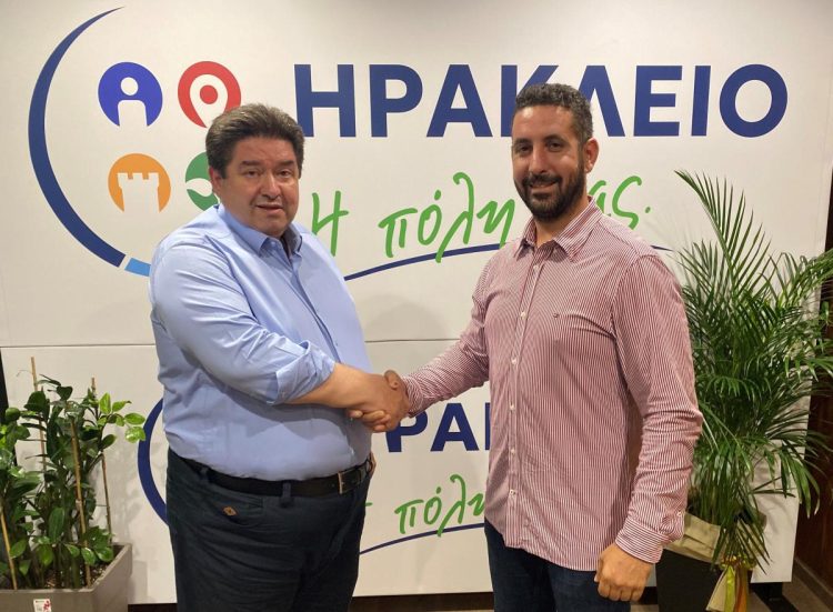 Στο πλευρό του Μιχάλη Καραμαλάκη ο επιχειρηματίας Μιλτιάδης Σμαραγδής
