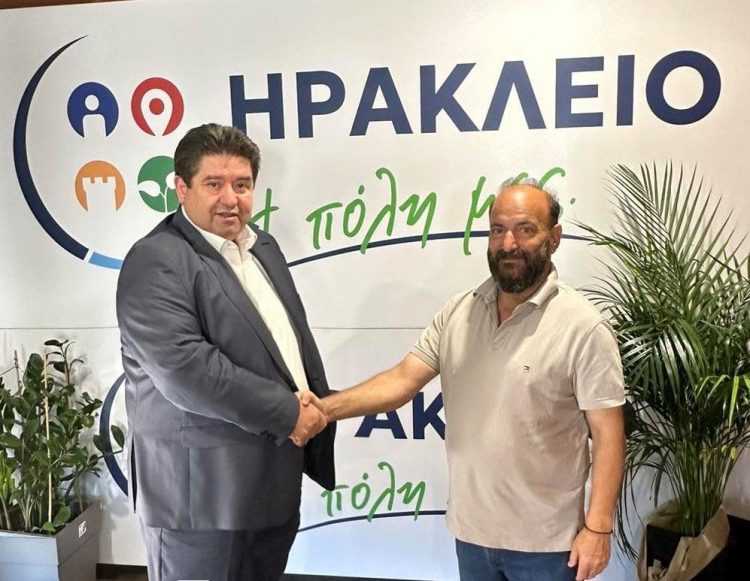 Στο πλευρό του Μιχάλη Καραμαλάκη ο Πρόεδρος Κοινότητας Βενεράτου