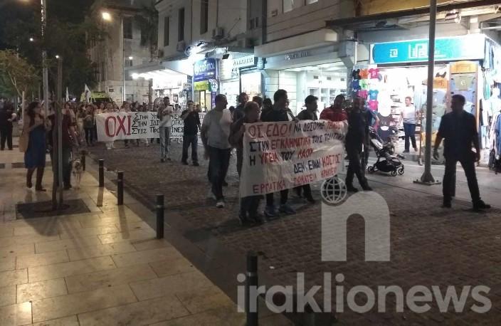 Ηράκλειο: Νέα διαμαρτυρία για τη σωτηρία του Βενιζέλειου νοσοκομείου (pics)