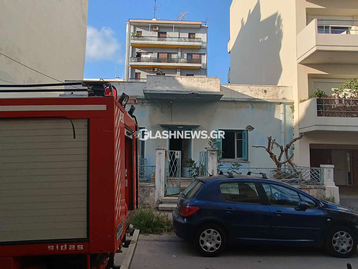 Κρήτη: Πυρκαγιά σε σπίτι - Υποψίες ότι νωρίτερα είχε παραβιαστεί από άγνωστους (pics)