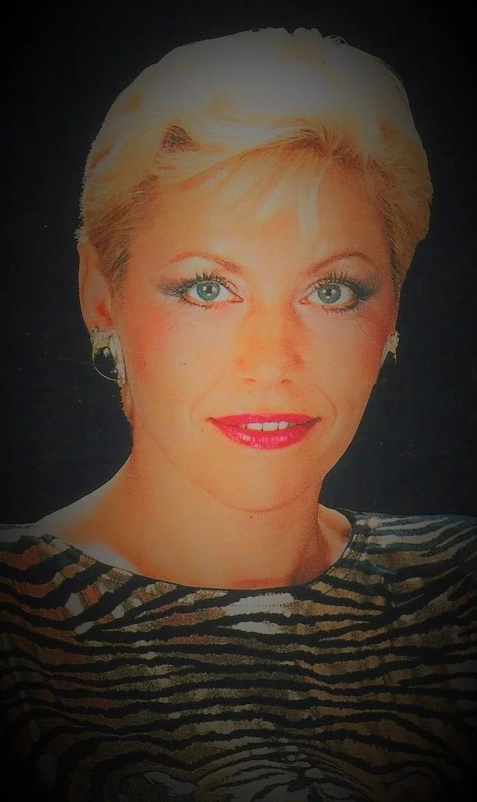 Πέθανε η τραγουδίστρια Μαίρη Μαράντη - Ήταν η τραγουδίστρια του «θα πάρω φόρα» στο «Ηλία Ρίχτο» (pics & vid)