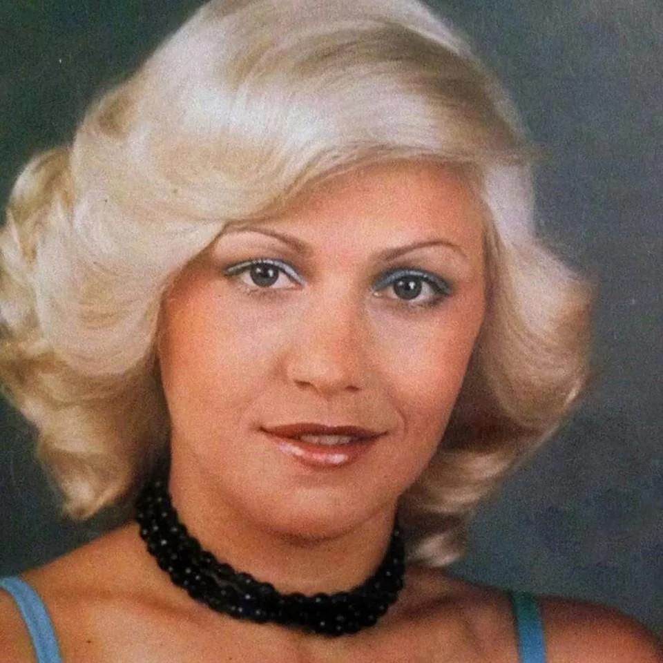 Πέθανε η τραγουδίστρια Μαίρη Μαράντη - Ήταν η τραγουδίστρια του «θα πάρω φόρα» στο «Ηλία Ρίχτο» (pics & vid)