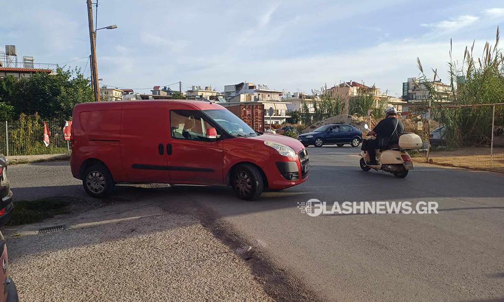 Κρήτη: Νέο τροχαίο με τραυματισμό - Βανάκι παρέσυρε πεζή (pic)