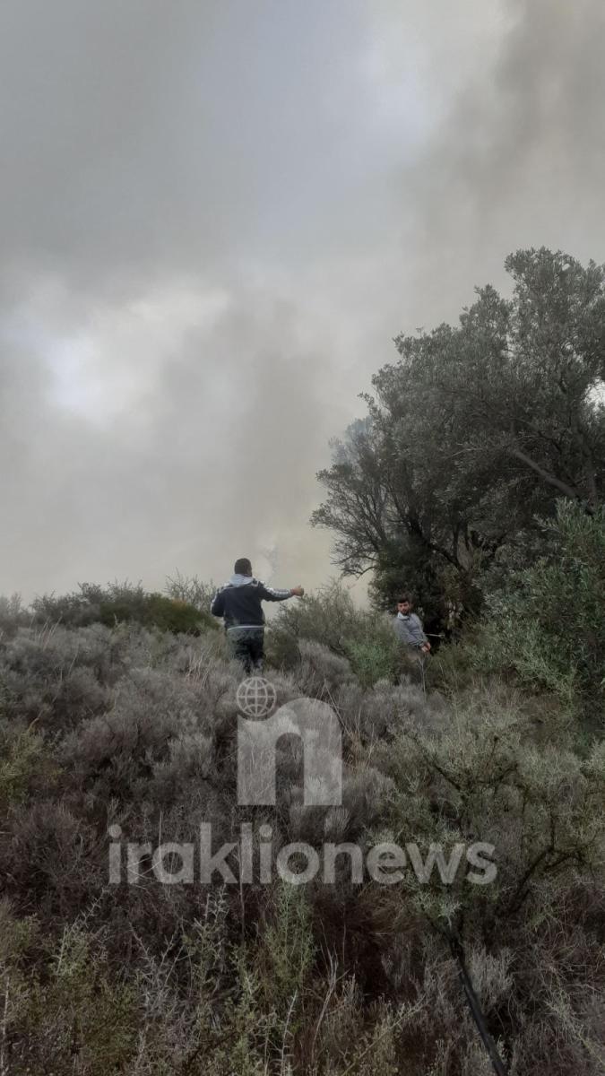 Ηράκλειο: Νέος συναγερμός για πυρκαγιά στον Κόκκινο Πύργο (pic)