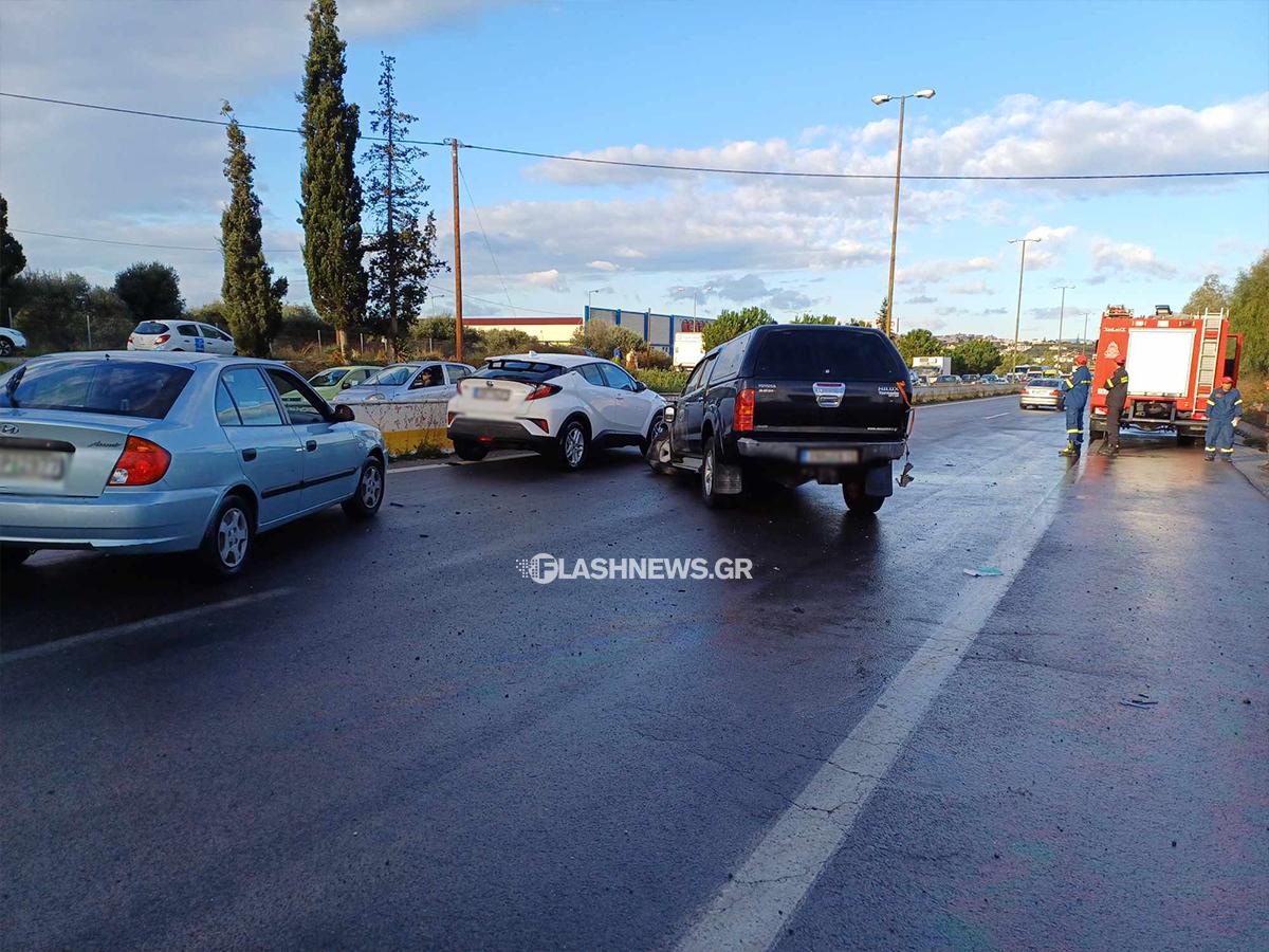 Κρήτη: Σφοδρό τροχαίο στον ΒΟΑΚ- Στο νοσοκομείο ένας οδηγός (pics)
