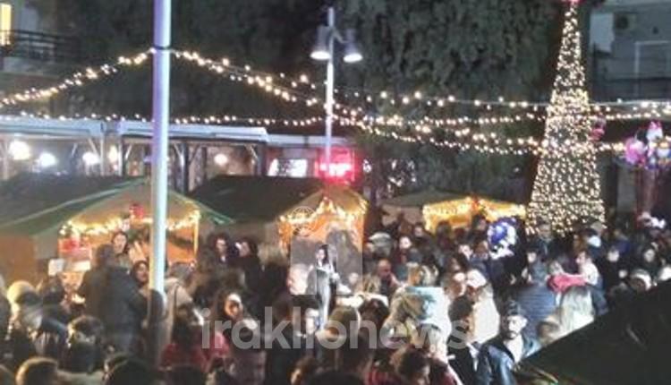 Τυμπάκι: Πλημμύρισε με κόσμο η κεντρική πλατεία για την φωταγώγηση του Χριστουγεννιάτικου Δέντρου (pics+vid)