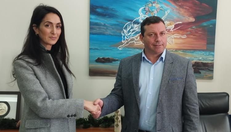 Συνάντηση με την Βουλευτή Λασιθίου κ. Κατερίνα Σπυριδάκη είχε ο Δήμαρχος Αγίου Νικολάου κ. Μανώλης Μενεγάκης