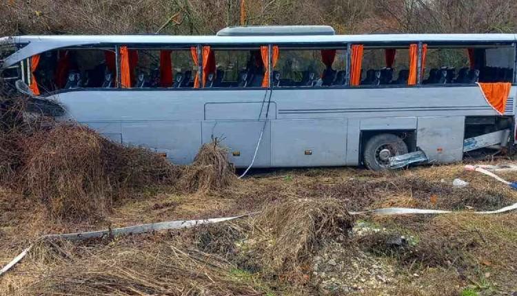Φοβερό τροχαίο στη Βουλγαρία: Τουριστικό λεωφορείο με Έλληνες συγκρούστηκε με νταλίκα - 10 τραυματίες