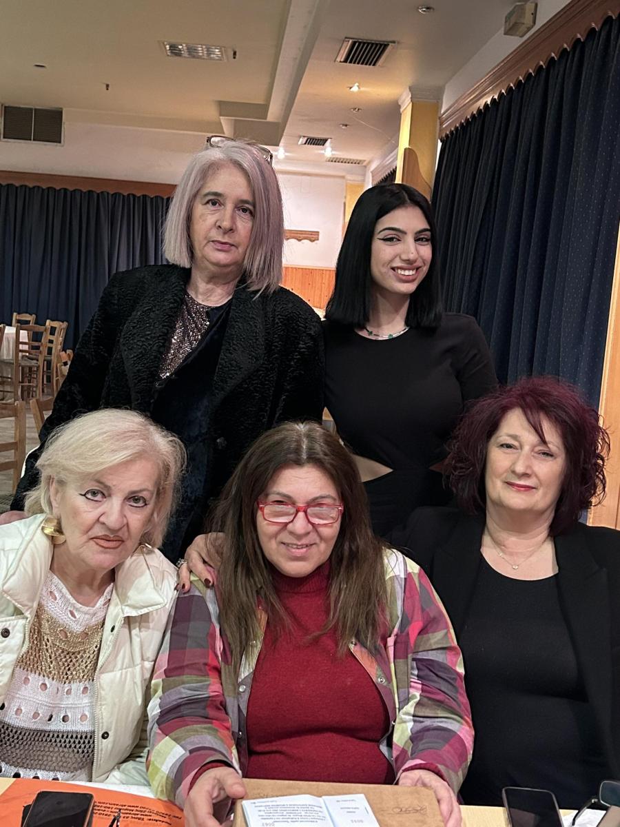 Έκοψε την πίτα της η ομάδα «Σκουτελικό» - Το φλουρί στον Δήμαρχο Φαιστού Γρηγόρη Νικολιδάκη (pics) 8 Έκοψε την πίτα της η ομάδα «Σκουτελικό» - Το φλουρί στον Δήμαρχο Φαιστού Γρηγόρη Νικολιδάκη (pics)