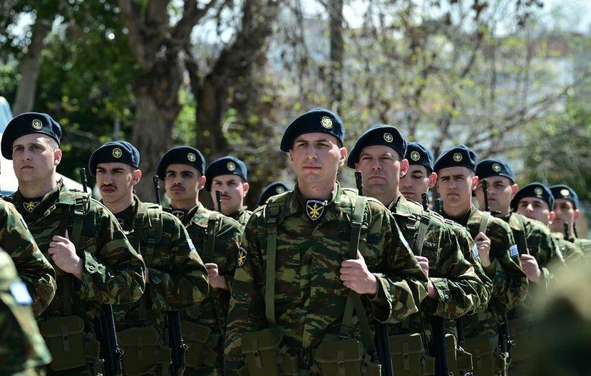 Στα χακί έκανε παρέλαση στη Θήβα ο Στέφανος Κασσελάκης για την επέτειο της 25ης Μαρτίου (pics) 9 Στα χακί έκανε παρέλαση στη Θήβα ο Στέφανος Κασσελάκης για την επέτειο της 25ης Μαρτίου (pics)