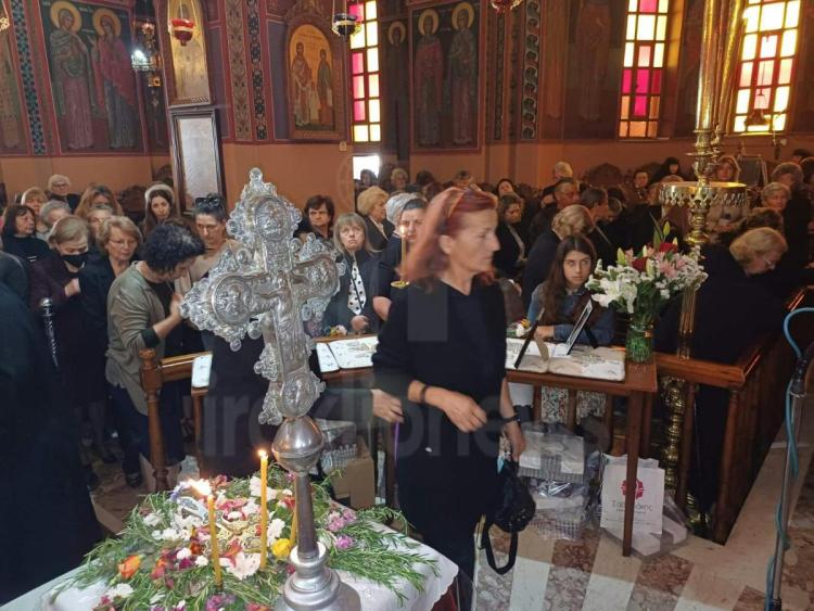Κυριακή της Σταυροπροσκυνήσεως στην Ιερά Μονή Παναγίας Καλυβιανής (pics)