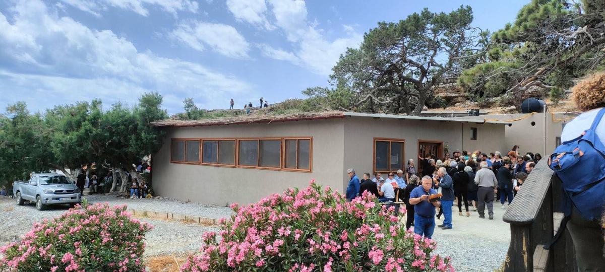 Με λαμπρότητα και βαθιά πνευματική συγκίνηση εγκαινιάστηκε ο νέος ναός του Αγίου Ευμενίου 3 Με λαμπρότητα και βαθιά πνευματική συγκίνηση εγκαινιάστηκε ο νέος ναός του Αγίου Ευμενίου