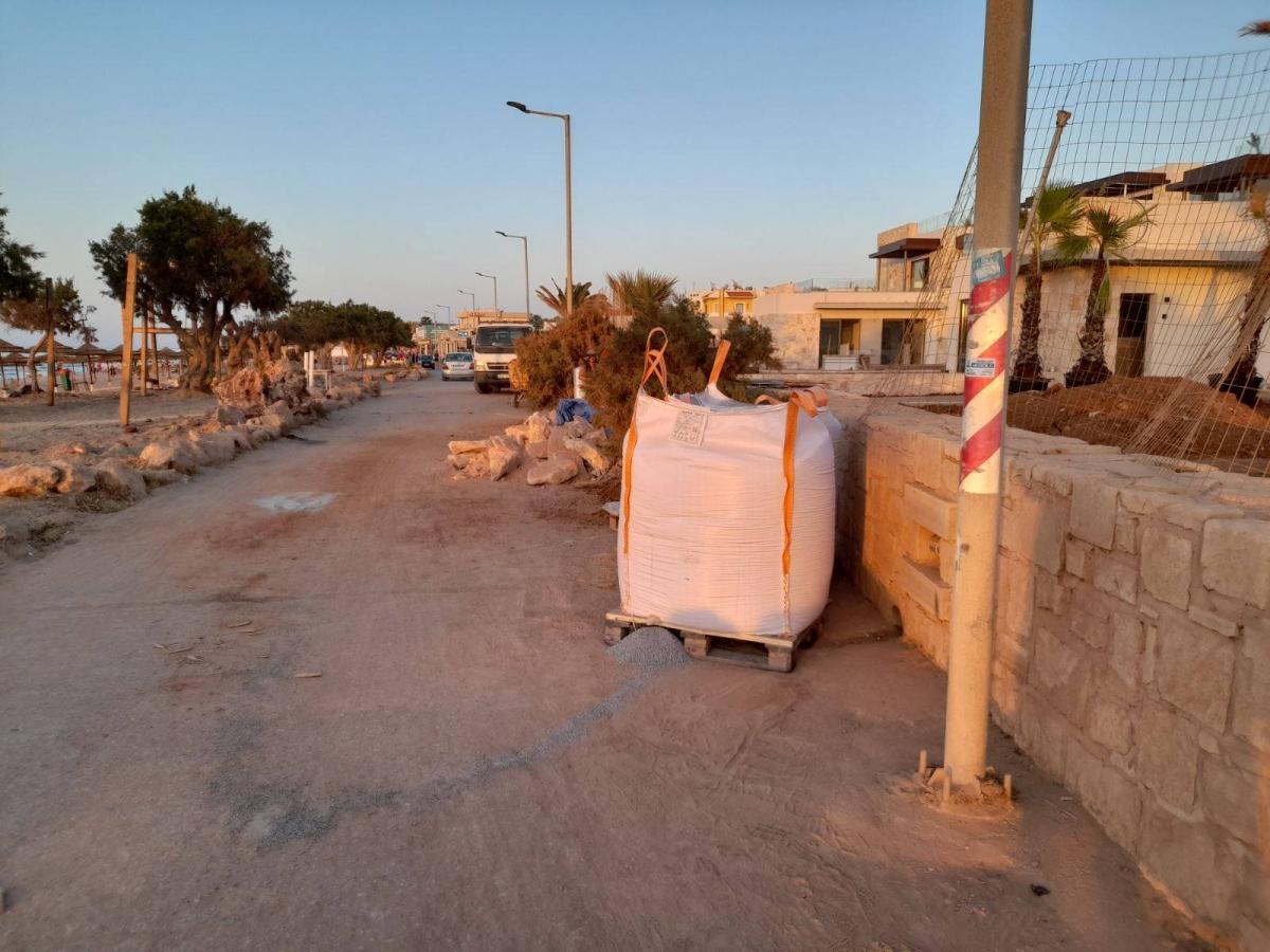 Ηράκλειο: Ένα απέραντο χάλι, εν μέσω τουριστικής περιόδου στην περιοχή του Ανισσαρά - Δείτε εικόνες 6 Ηράκλειο: Ένα απέραντο χάλι, εν μέσω τουριστικής περιόδου στην περιοχή του Ανισσαρά - Δείτε εικόνες