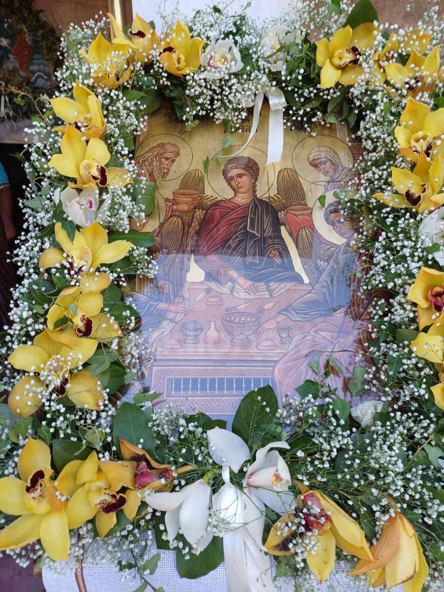 Με ευλάβεια ο εσπερινός του Αγίου Πνεύματος στο Τυμπάκι (pics) 19 Με ευλάβεια ο εσπερινός του Αγίου Πνεύματος στο Τυμπάκι (pics)
