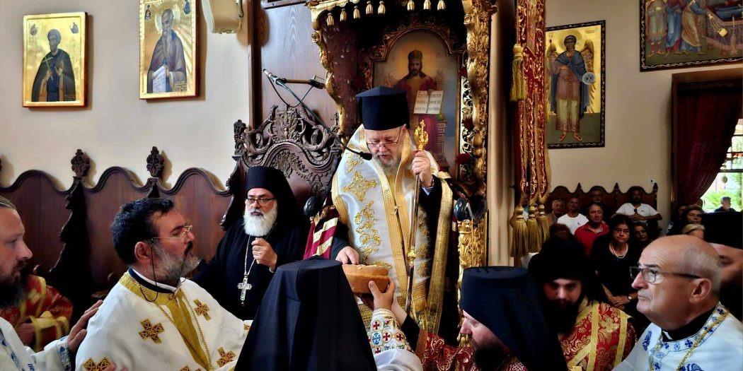 Πανηγυρικός εόρτιος Αρχιερατικός Εσπερινός στην Αγία Τριάδα των Τζαγκαρόλων