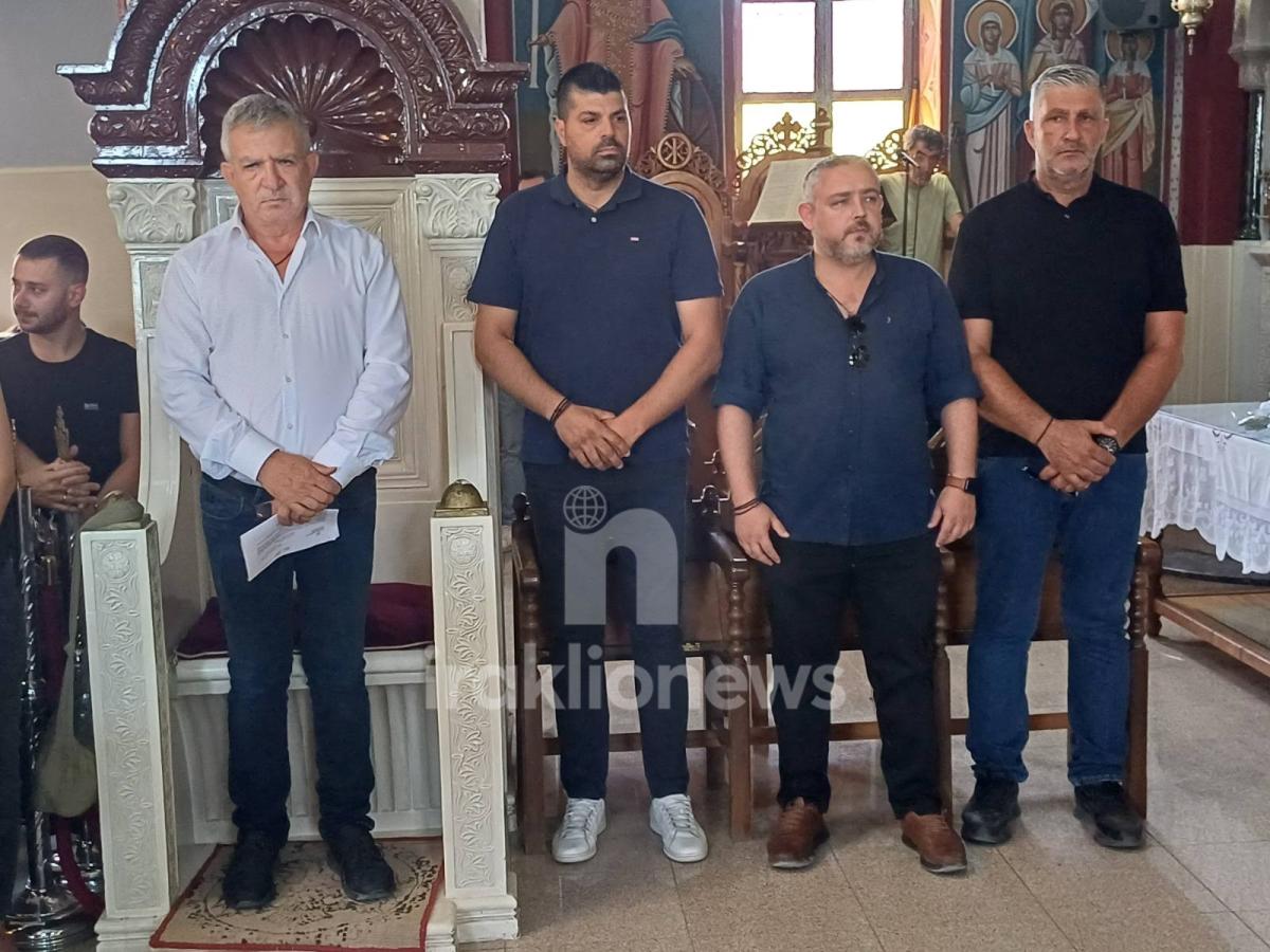 Συγκίνηση και πλήθος κόσμου στο τελευταίο αντίο στον σπουδαίο Αντώνη Κουρτάκη (pics)