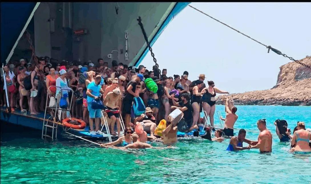 Τοποθετείται πλωτή εξέδρα μετά τις ντροπιαστικές εικόνες στον Μπάλο