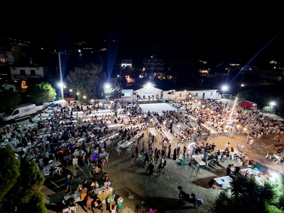 Ο Πολιτιστικός Σύλλογος Καλαμακίου ευχαριστεί…