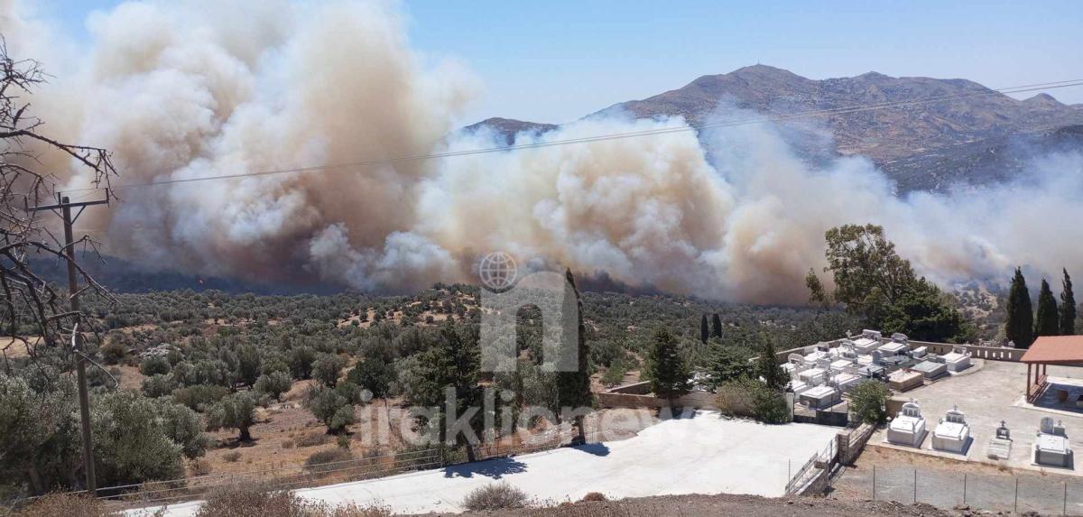 Νέα αναζωπύρωση της πυρκαγιάς στον Ρέθυμνο - Ισχυροί οι άνεμοι - Ήχησε το 112